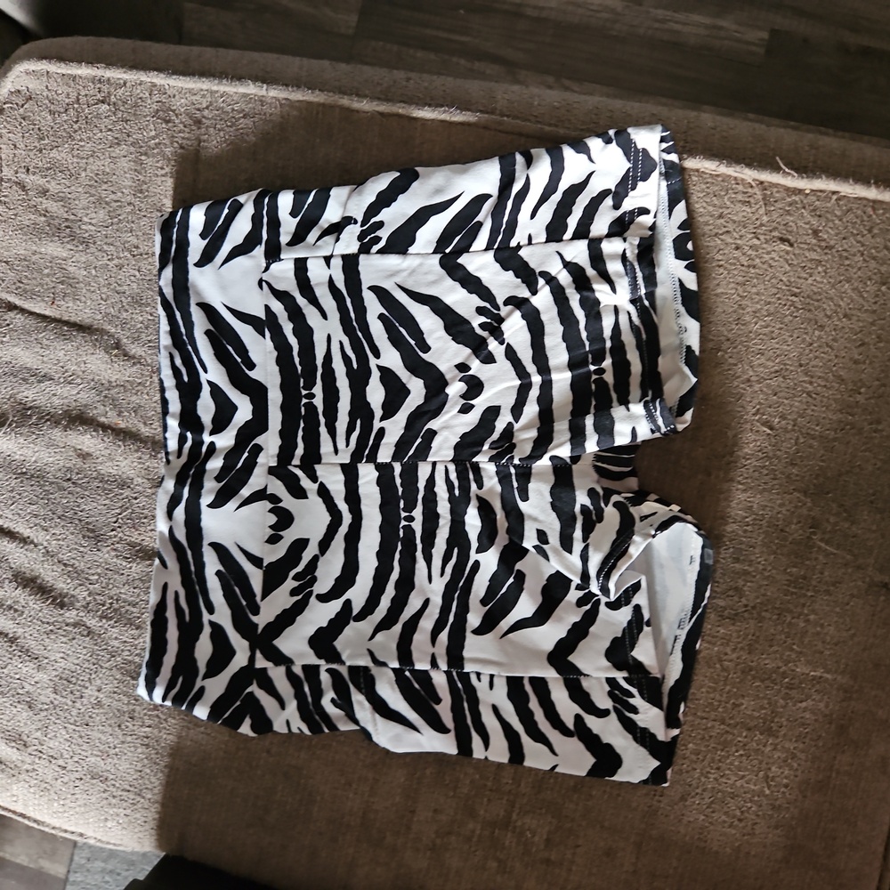 Simple Addiction shorts.